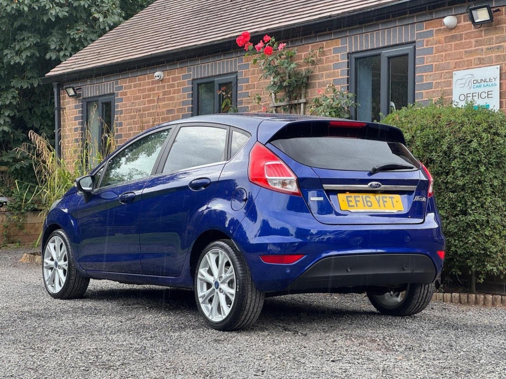 FORD FIESTA 1.0T EcoBoost Titanium Euro 6 (s/s) 5dr 2016