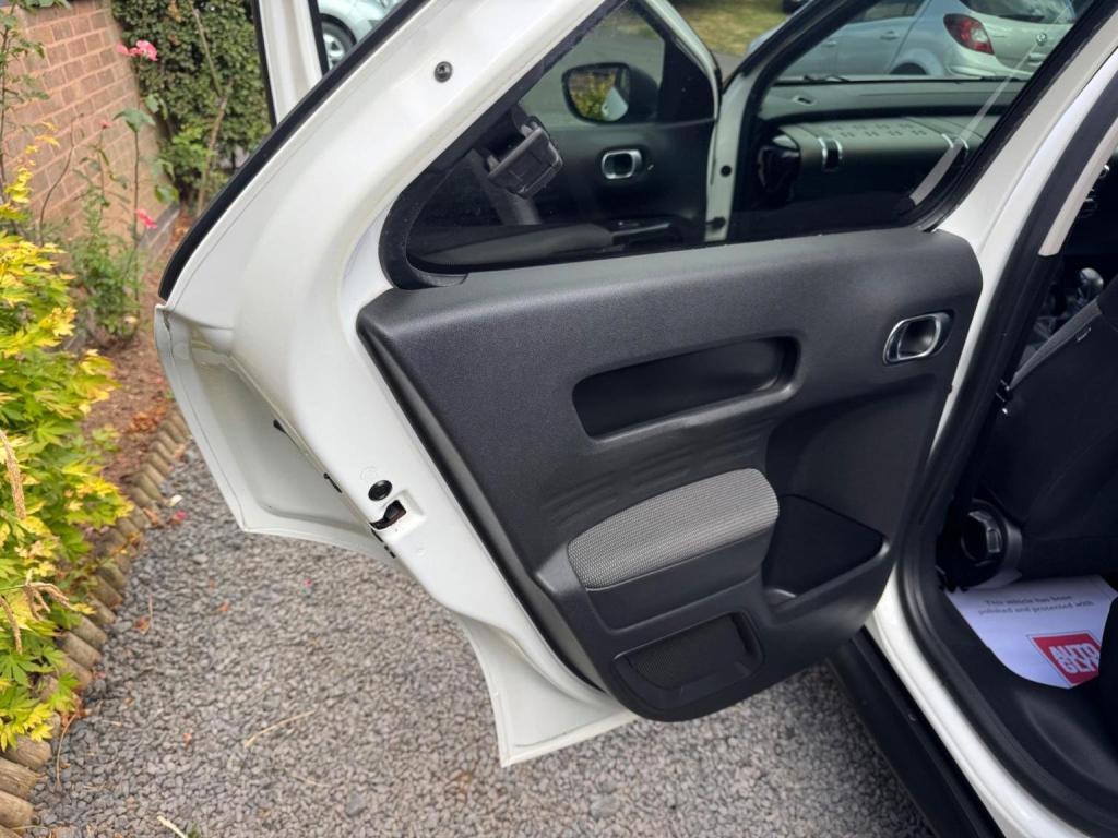 CITROEN C4 CACTUS 1.6 BlueHDi Flair Euro 6 (s/s) 5dr 2015