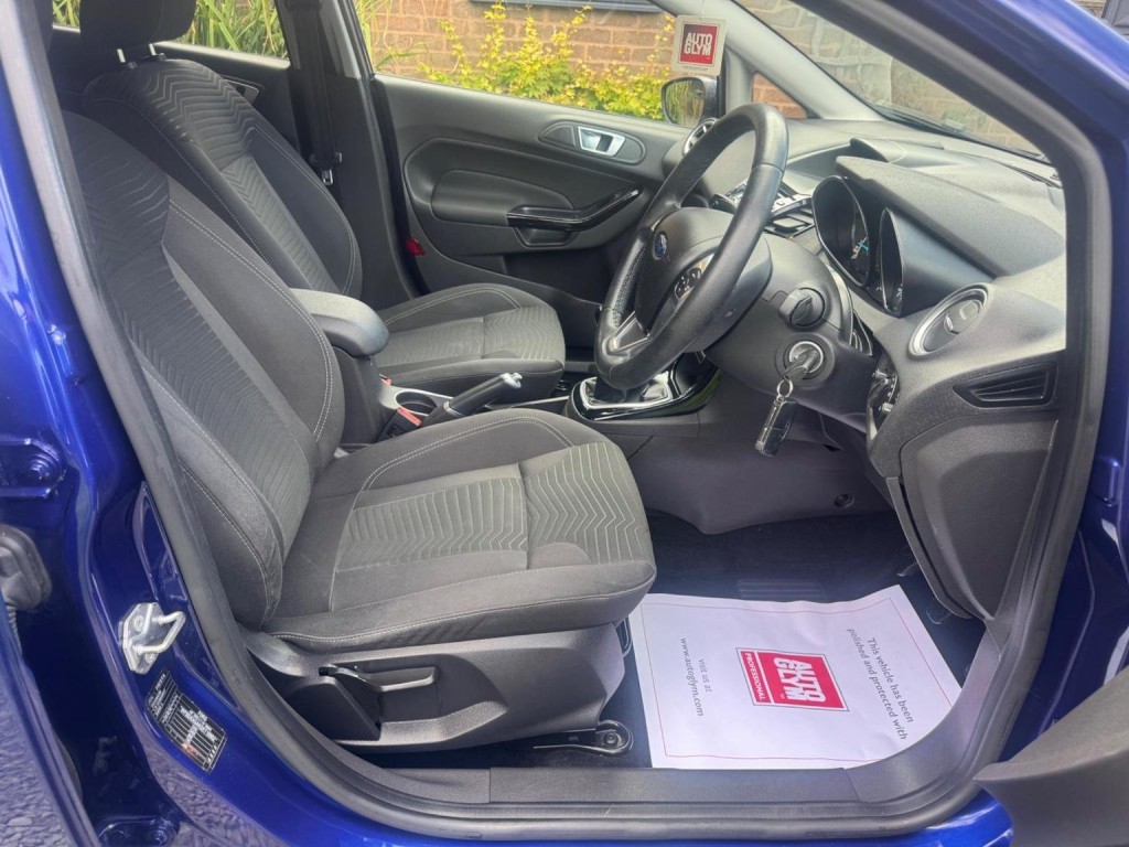 FORD FIESTA 1.0T EcoBoost Titanium Euro 5 (s/s) 5dr 2014
