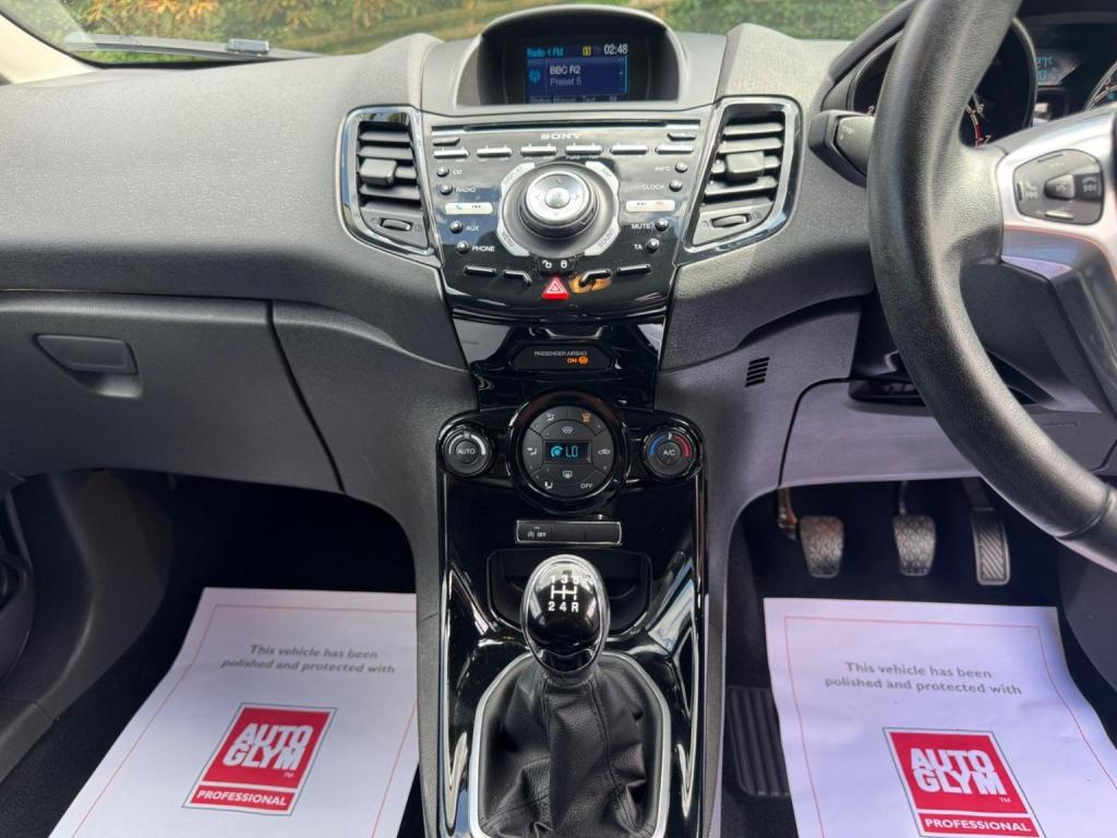 FORD FIESTA 1.0T EcoBoost Titanium Euro 5 (s/s) 5dr 2014