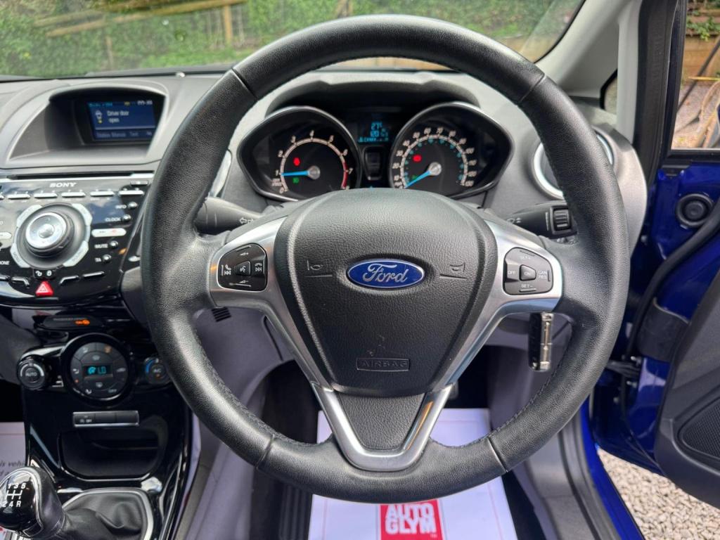 FORD FIESTA 1.0T EcoBoost Titanium Euro 5 (s/s) 5dr 2014