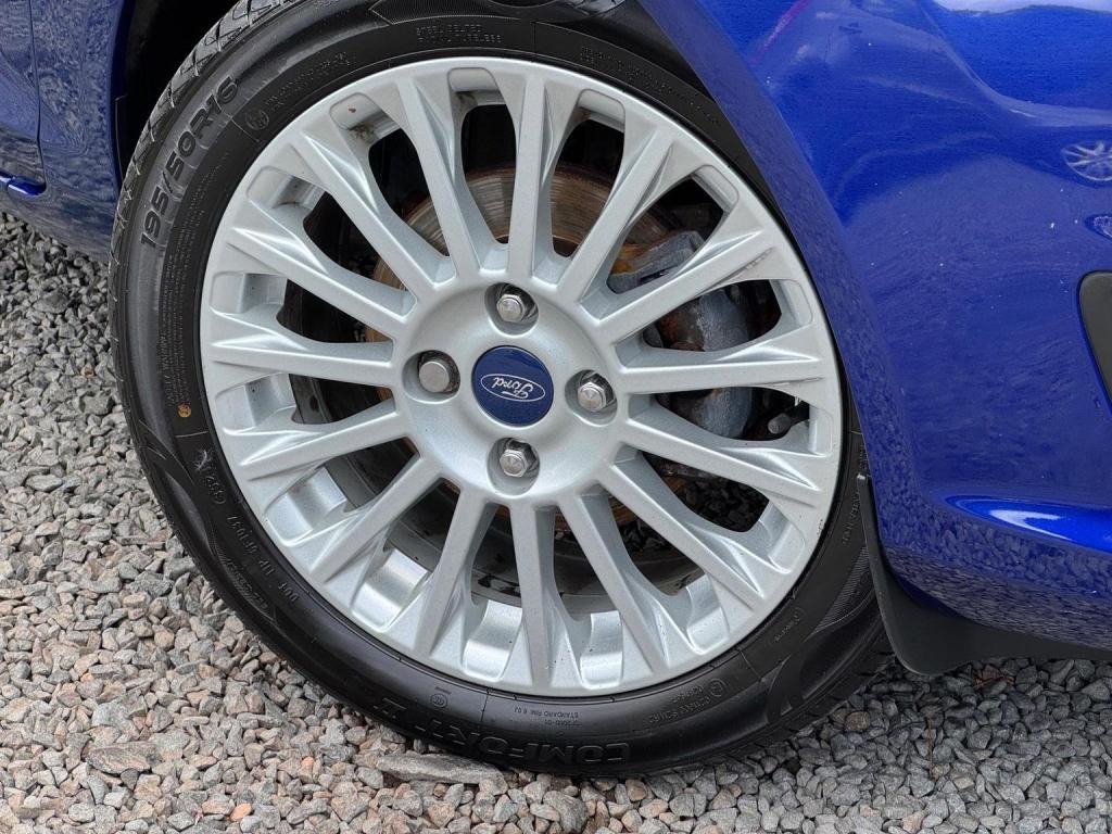 FORD FIESTA 1.0T EcoBoost Titanium Euro 5 (s/s) 5dr 2014