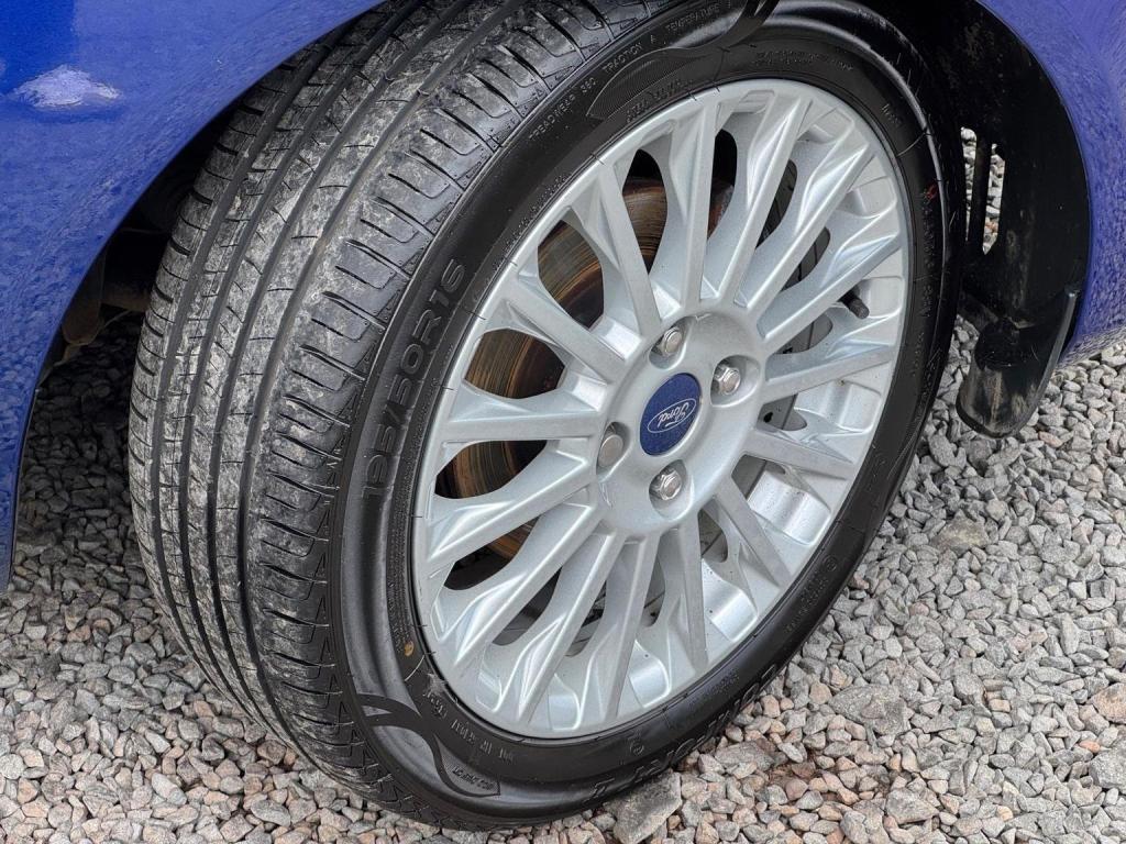 FORD FIESTA 1.0T EcoBoost Titanium Euro 5 (s/s) 5dr 2014