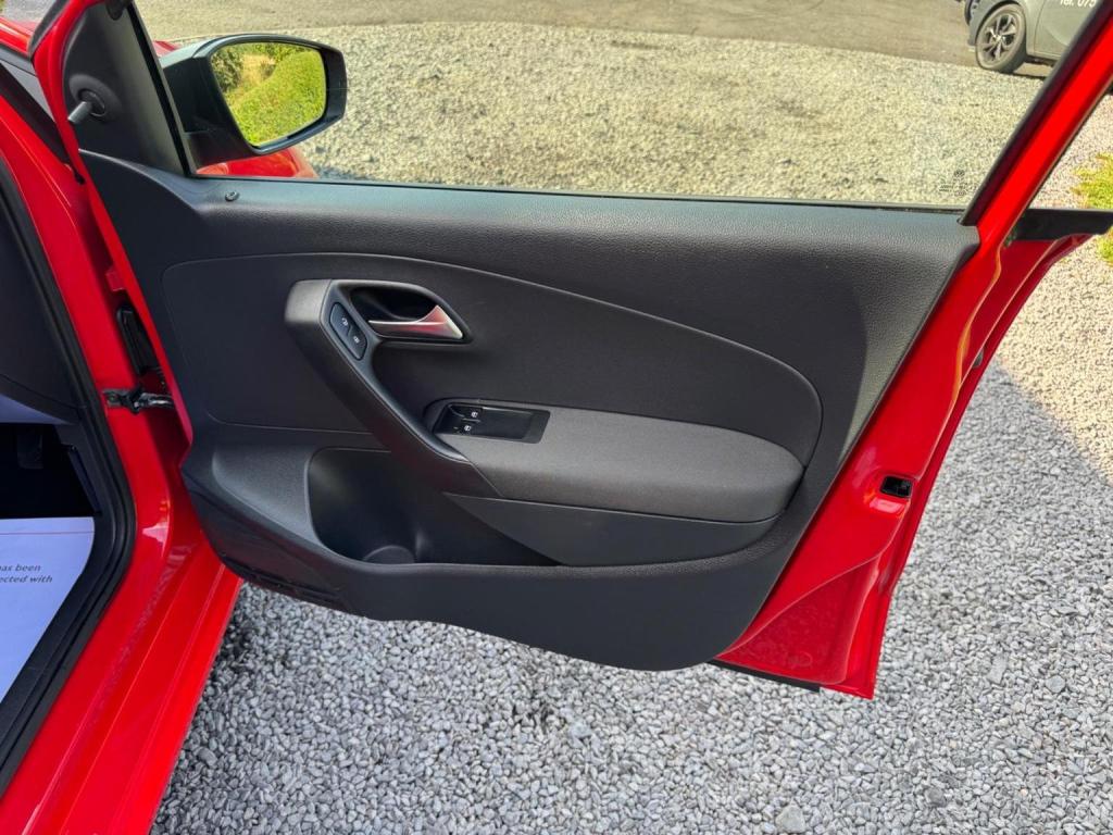 VOLKSWAGEN POLO 1.2 S Euro 5 5dr 2013