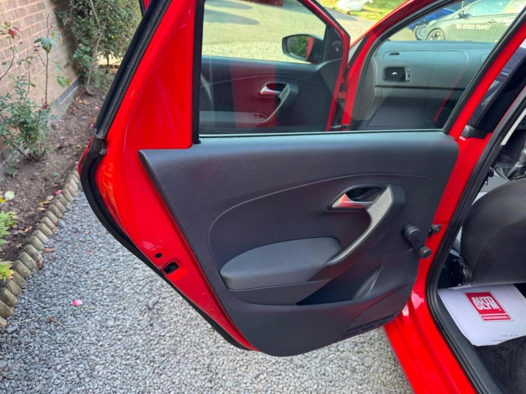 VOLKSWAGEN POLO 1.2 S Euro 5 5dr 2013