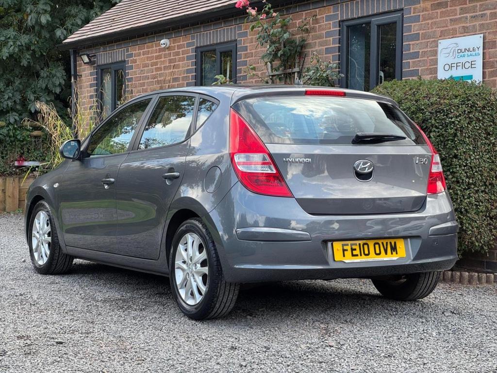 HYUNDAI I30 1.4 Comfort Euro 4 5dr 2010