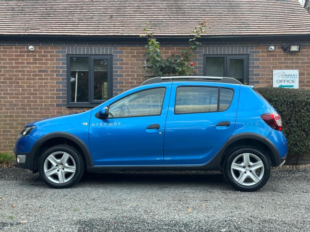 DACIA SANDERO STEPWAY 0.9 TCe Laureate Euro 6 (s/s) 5dr 2016