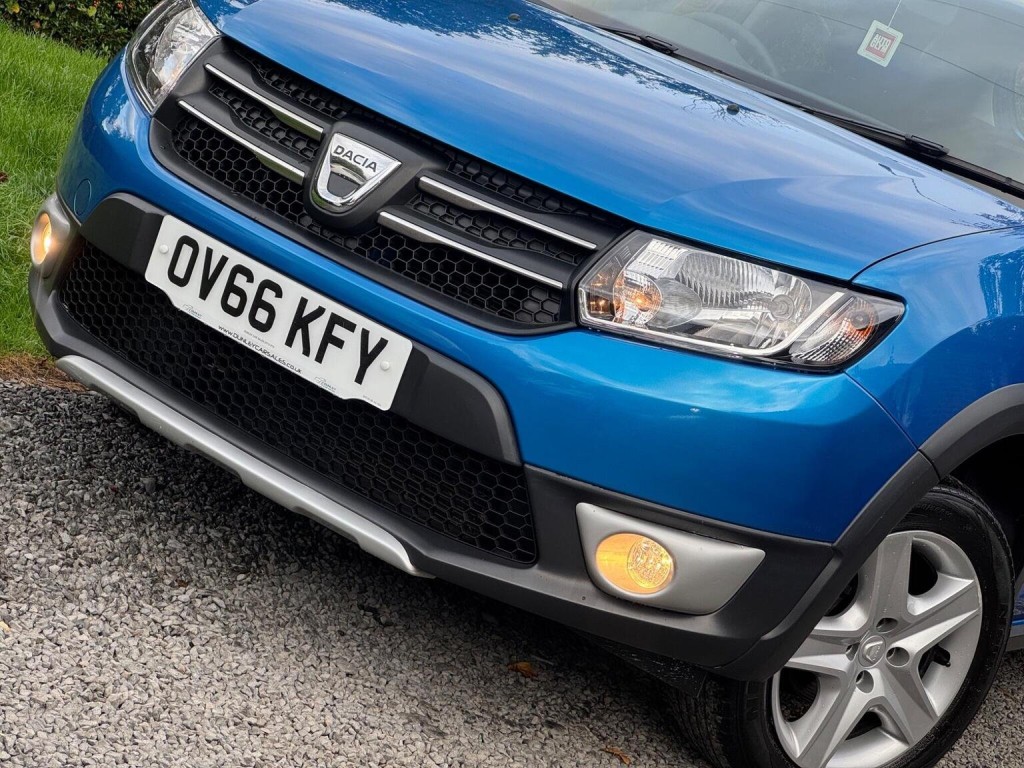 DACIA SANDERO STEPWAY 0.9 TCe Laureate Euro 6 (s/s) 5dr 2016