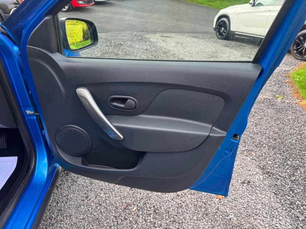 DACIA SANDERO STEPWAY 0.9 TCe Laureate Euro 6 (s/s) 5dr 2016