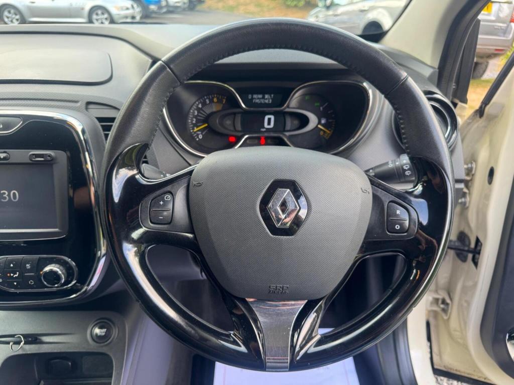 RENAULT CAPTUR 0.9 TCe ENERGY Dynamique MediaNav Euro 5 (s/s) 5dr 2014