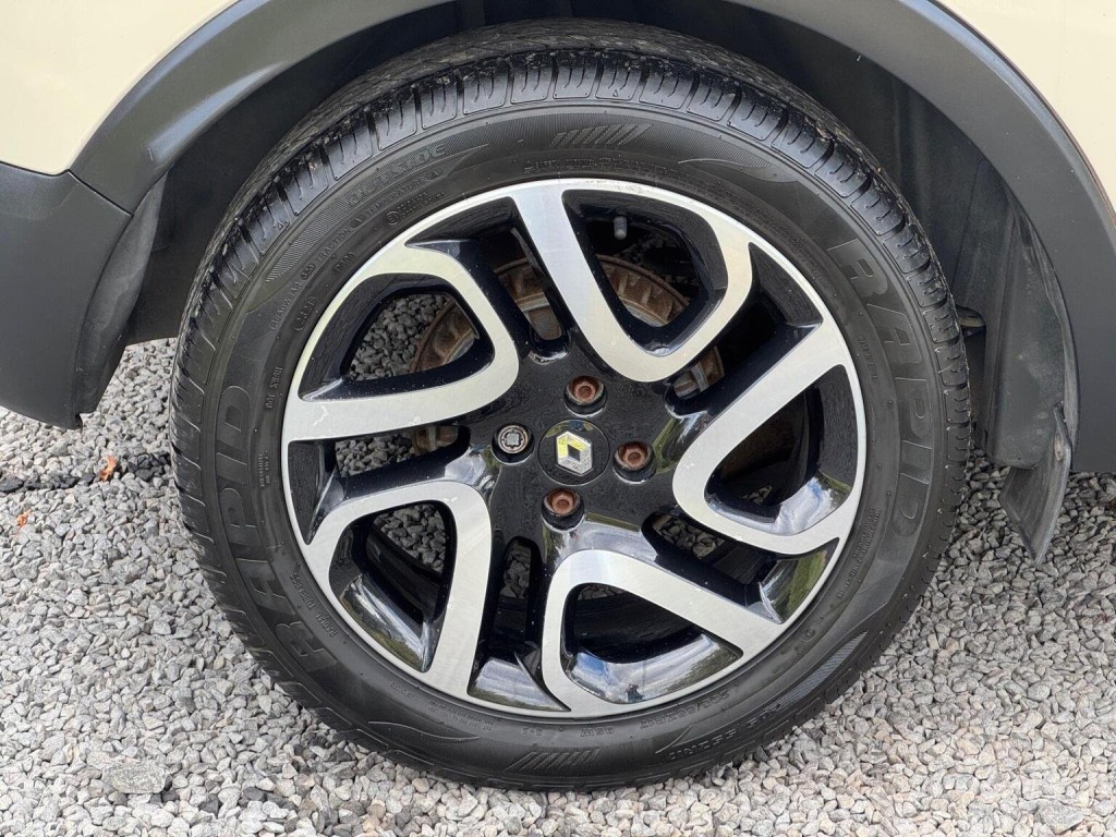 RENAULT CAPTUR 0.9 TCe ENERGY Dynamique MediaNav Euro 5 (s/s) 5dr 2014