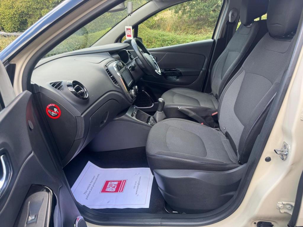 RENAULT CAPTUR 0.9 TCe ENERGY Dynamique MediaNav Euro 5 (s/s) 5dr 2014