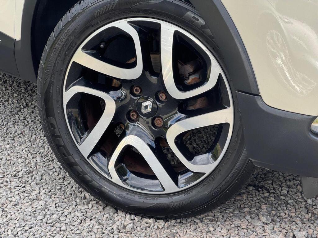 RENAULT CAPTUR 0.9 TCe ENERGY Dynamique MediaNav Euro 5 (s/s) 5dr 2014