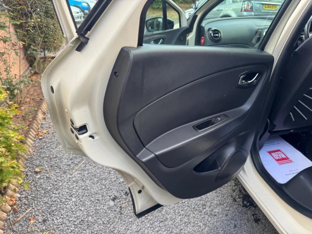 RENAULT CAPTUR 0.9 TCe ENERGY Dynamique MediaNav Euro 5 (s/s) 5dr 2014