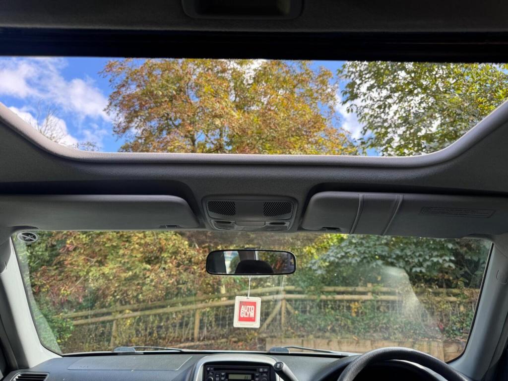 HONDA CR-V 2.0 i-VTEC Sport 5dr 2005