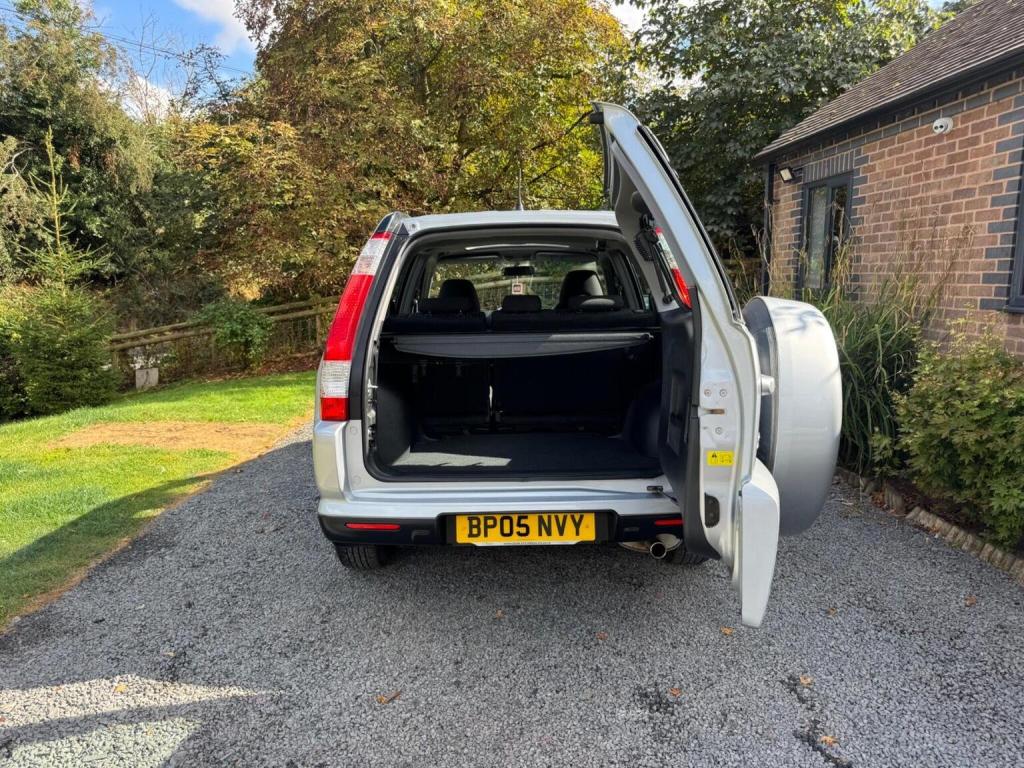 HONDA CR-V 2.0 i-VTEC Sport 5dr 2005