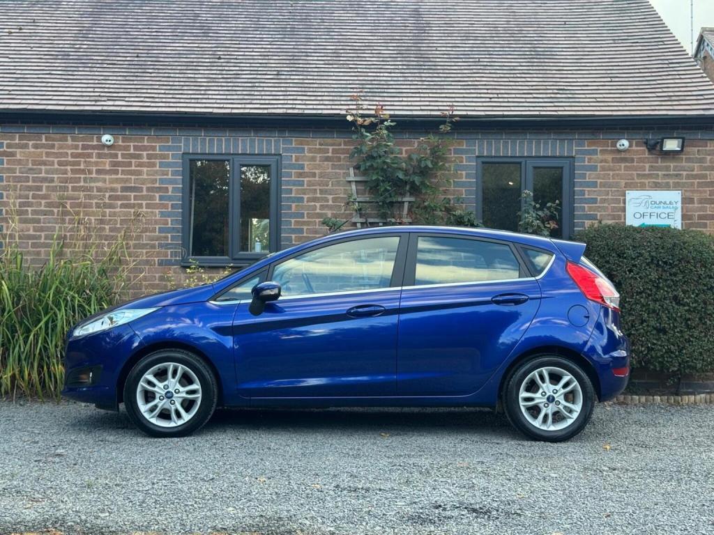 FORD FIESTA 1.0T EcoBoost Zetec Euro 5 (s/s) 5dr 2015