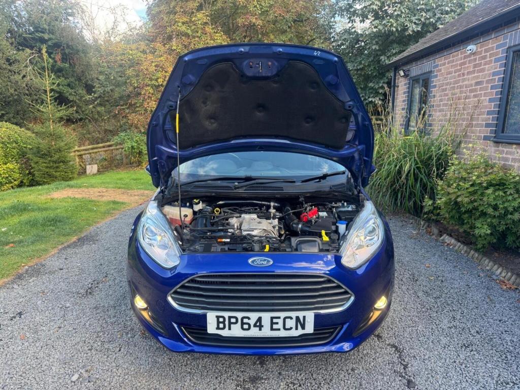 FORD FIESTA 1.0T EcoBoost Zetec Euro 5 (s/s) 5dr 2015