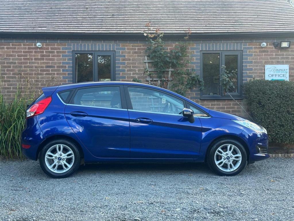 FORD FIESTA 1.0T EcoBoost Zetec Euro 5 (s/s) 5dr 2015