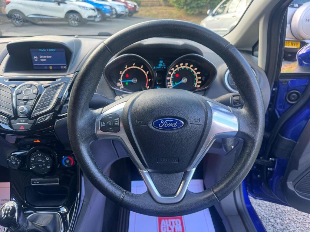 FORD FIESTA 1.0T EcoBoost Zetec Euro 5 (s/s) 5dr 2015