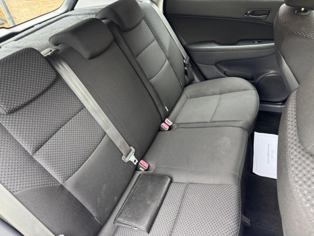 HYUNDAI I30 1.4 Comfort Euro 5 5dr 2011