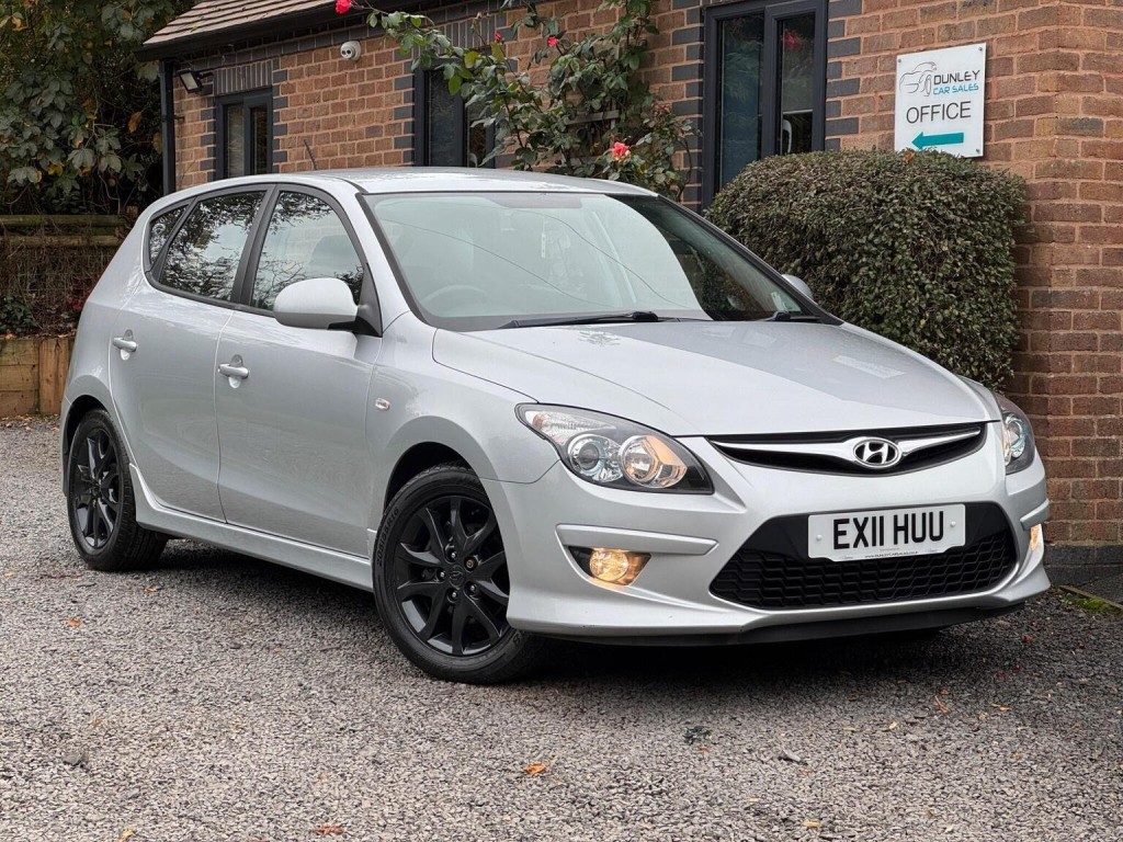 HYUNDAI I30 1.4 Comfort Euro 5 5dr 2011