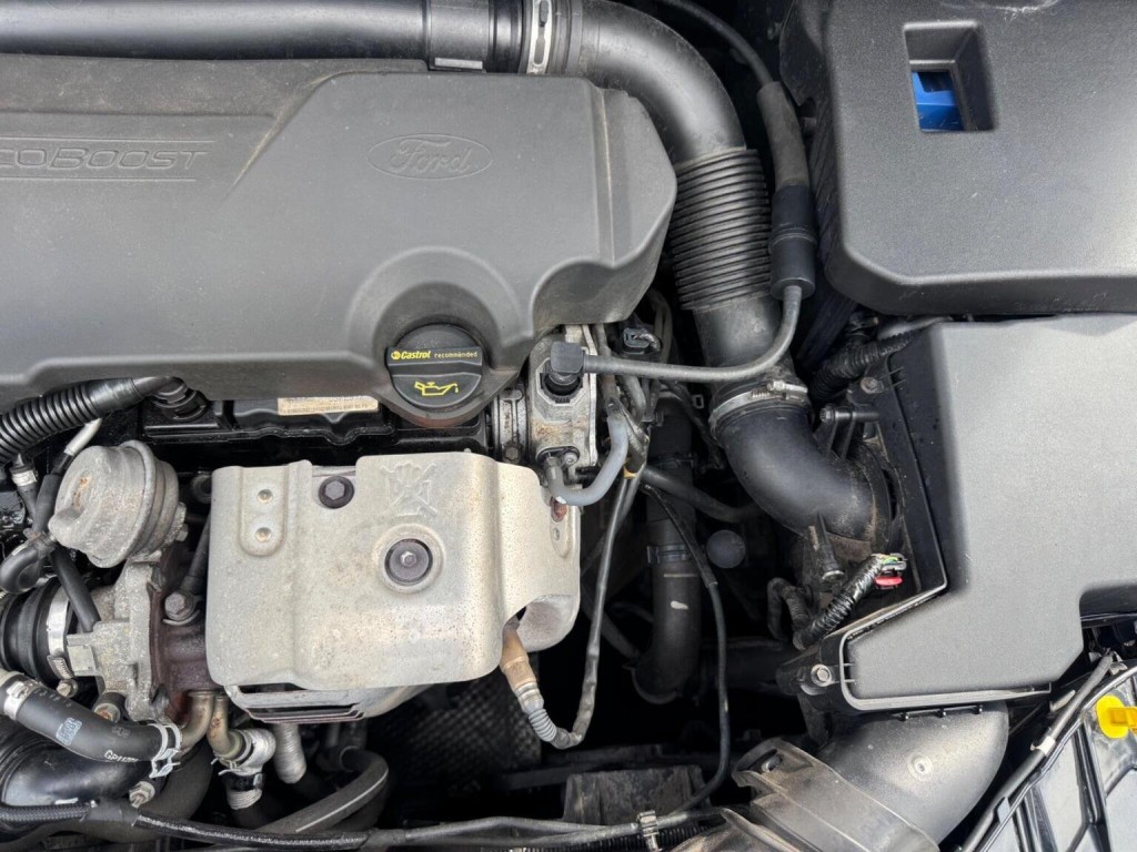 FORD FOCUS 1.0T EcoBoost Zetec Euro 5 (s/s) 5dr 2012