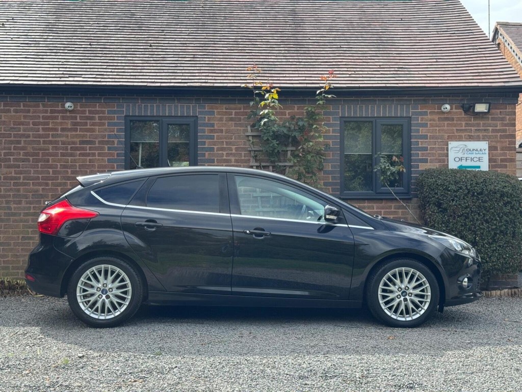 FORD FOCUS 1.0T EcoBoost Zetec Euro 5 (s/s) 5dr 2012