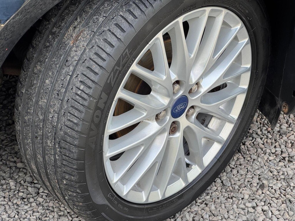 FORD FOCUS 1.0T EcoBoost Zetec Euro 5 (s/s) 5dr 2012