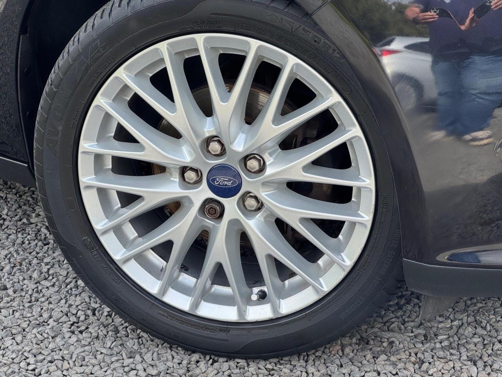 FORD FOCUS 1.0T EcoBoost Zetec Euro 5 (s/s) 5dr 2012