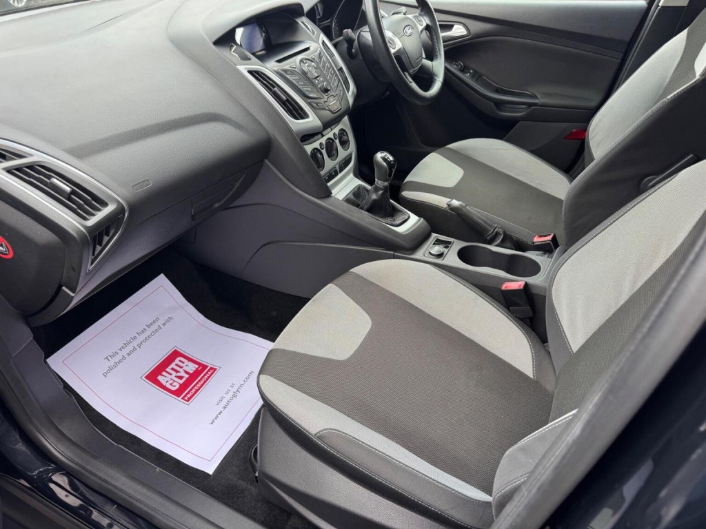 FORD FOCUS 1.0T EcoBoost Zetec Euro 5 (s/s) 5dr 2012