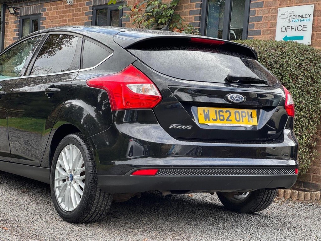 FORD FOCUS 1.0T EcoBoost Zetec Euro 5 (s/s) 5dr 2012