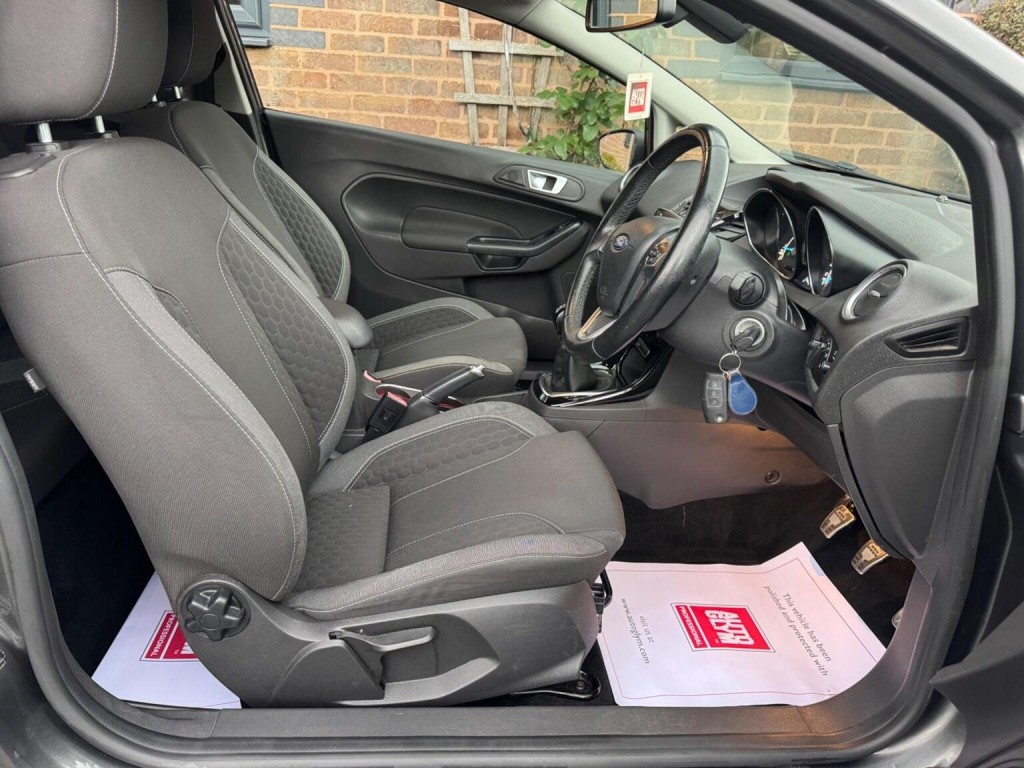 FORD FIESTA 1.0T EcoBoost Zetec S Euro 6 (s/s) 3dr 2015