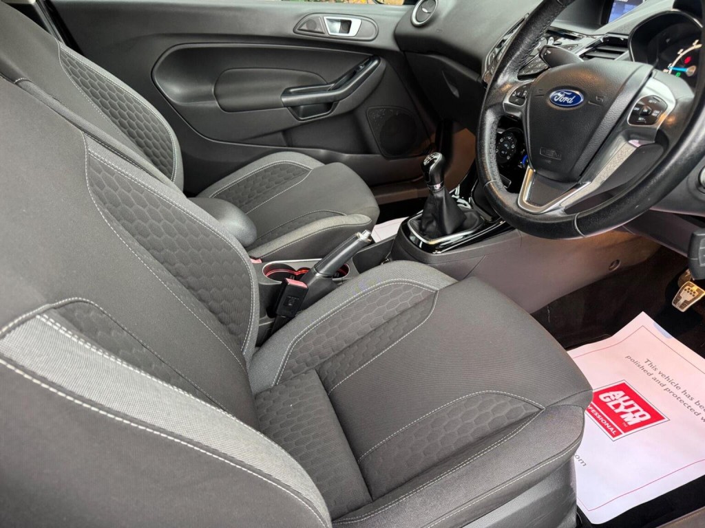 FORD FIESTA 1.0T EcoBoost Zetec S Euro 6 (s/s) 3dr 2015