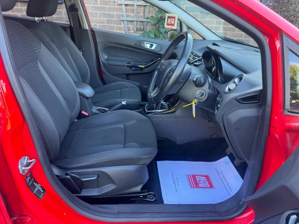 FORD FIESTA 1.0T EcoBoost Titanium Euro 5 (s/s) 5dr 2014