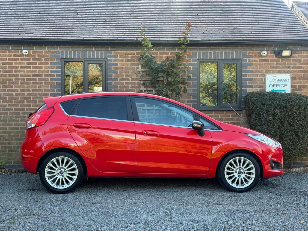 FORD FIESTA 1.0T EcoBoost Titanium Euro 5 (s/s) 5dr 2014