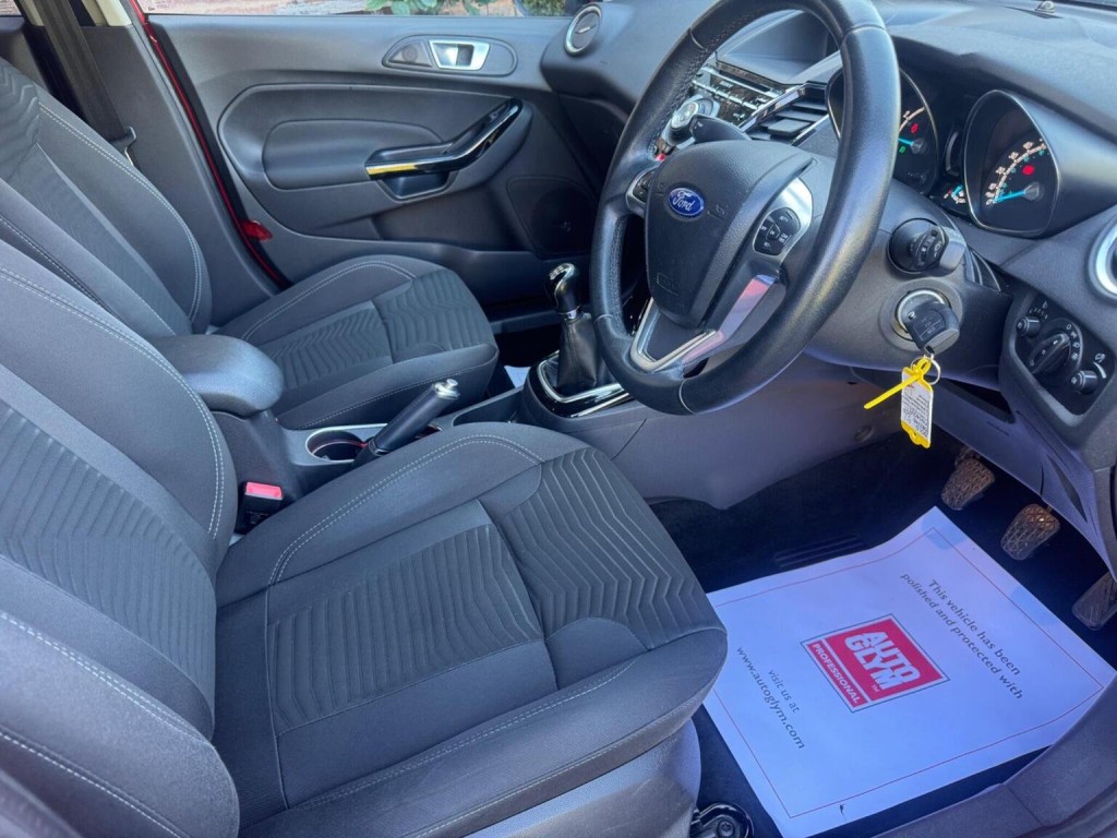FORD FIESTA 1.0T EcoBoost Titanium Euro 5 (s/s) 5dr 2014