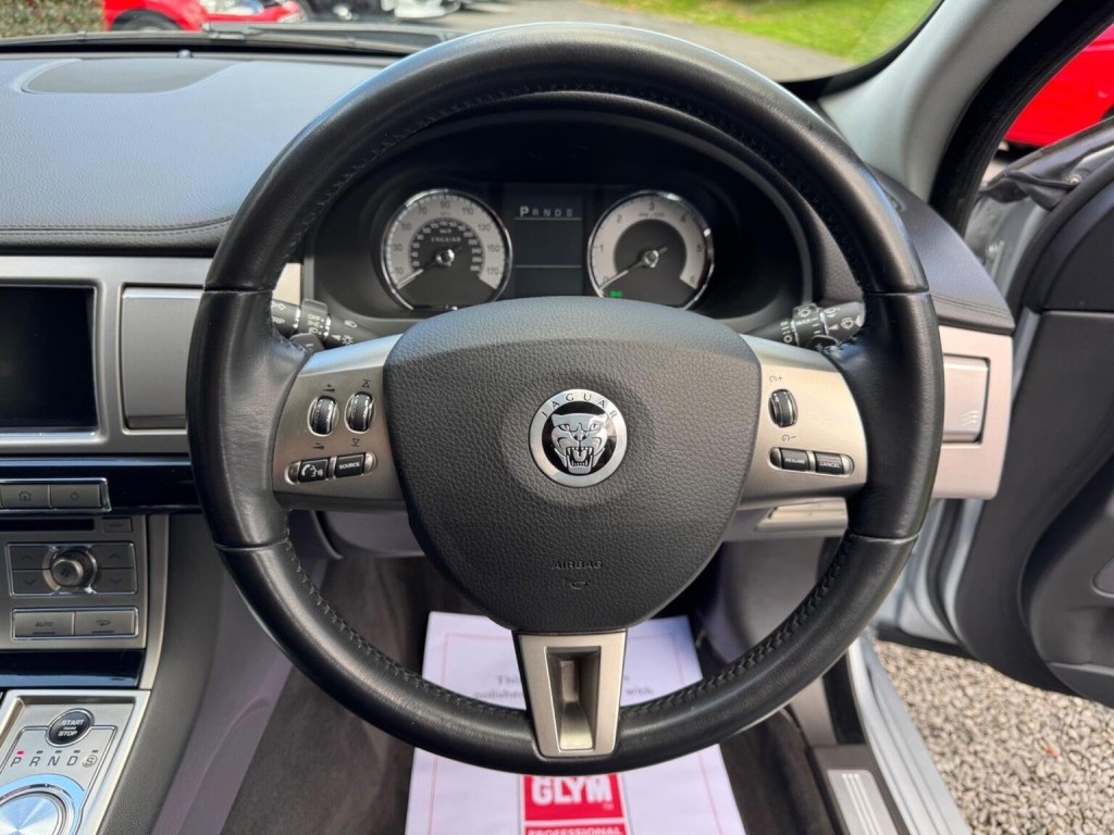 JAGUAR XF 3.0d S V6 Luxury Auto Euro 5 4dr 2010