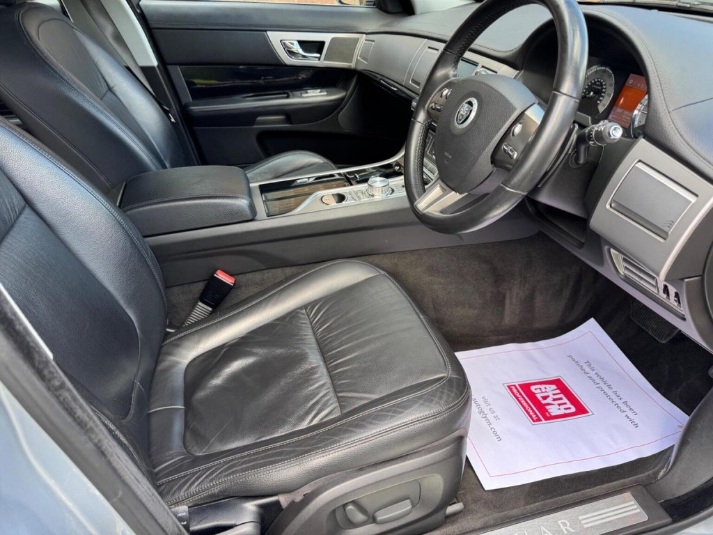 JAGUAR XF 3.0d S V6 Luxury Auto Euro 5 4dr 2010