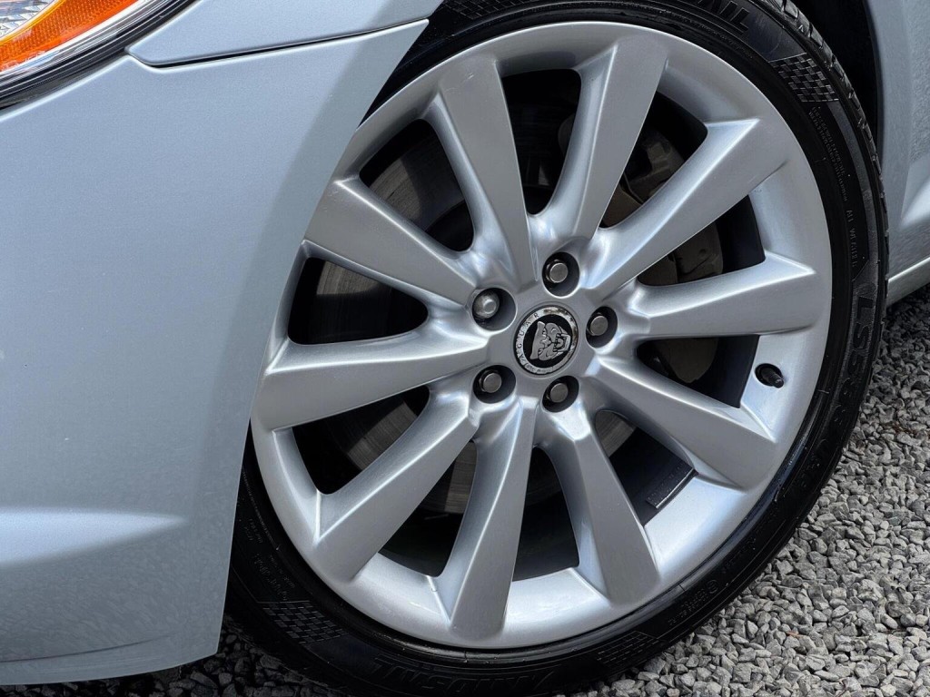 JAGUAR XF 3.0d S V6 Luxury Auto Euro 5 4dr 2010