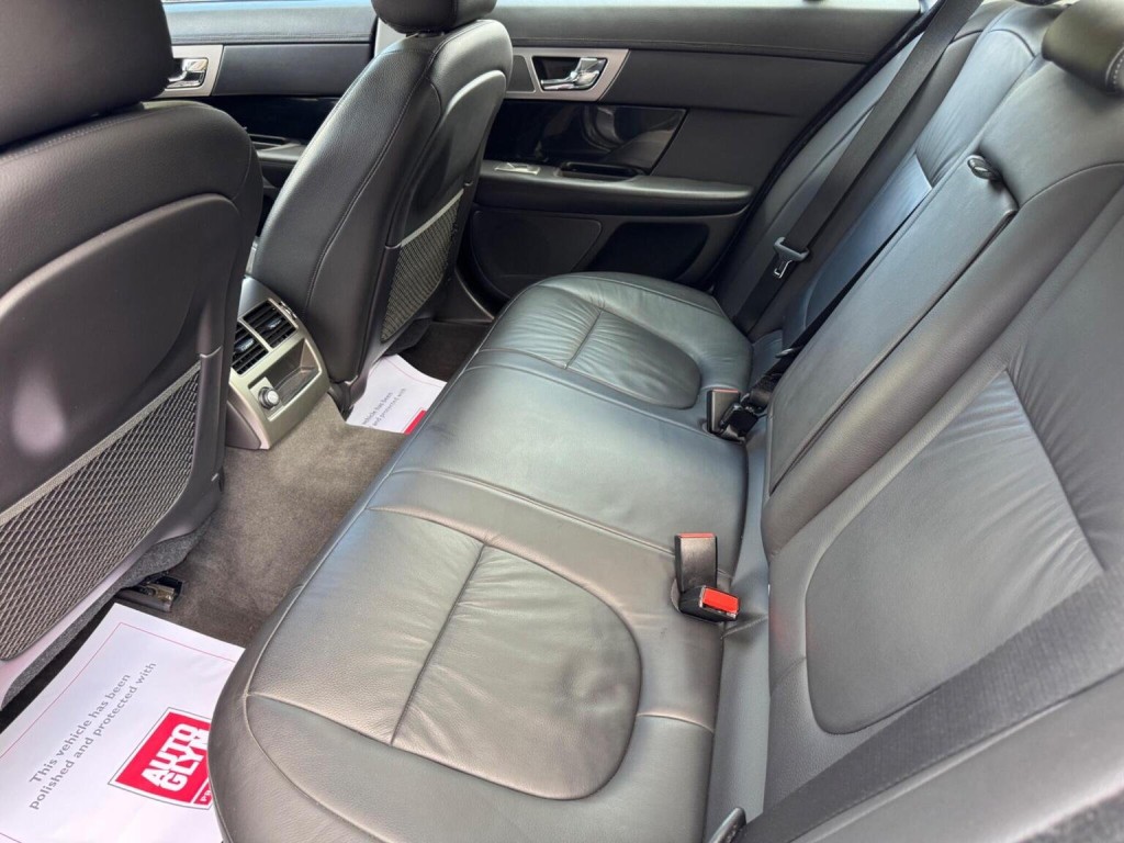 JAGUAR XF 3.0d S V6 Luxury Auto Euro 5 4dr 2010
