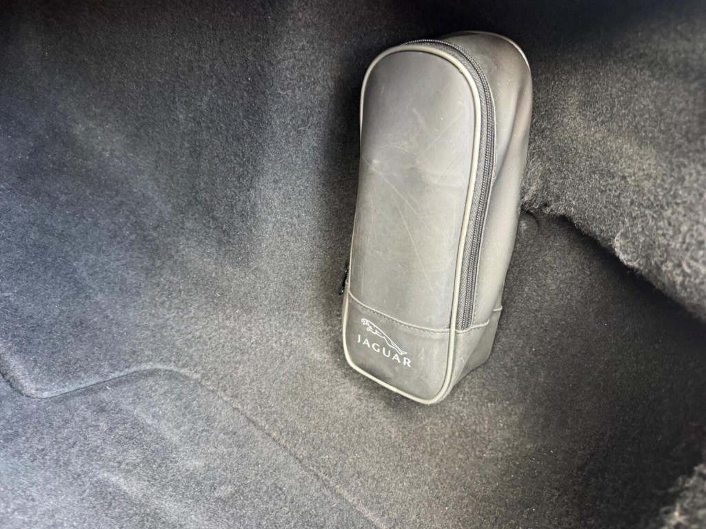 JAGUAR XF 3.0d S V6 Luxury Auto Euro 5 4dr 2010