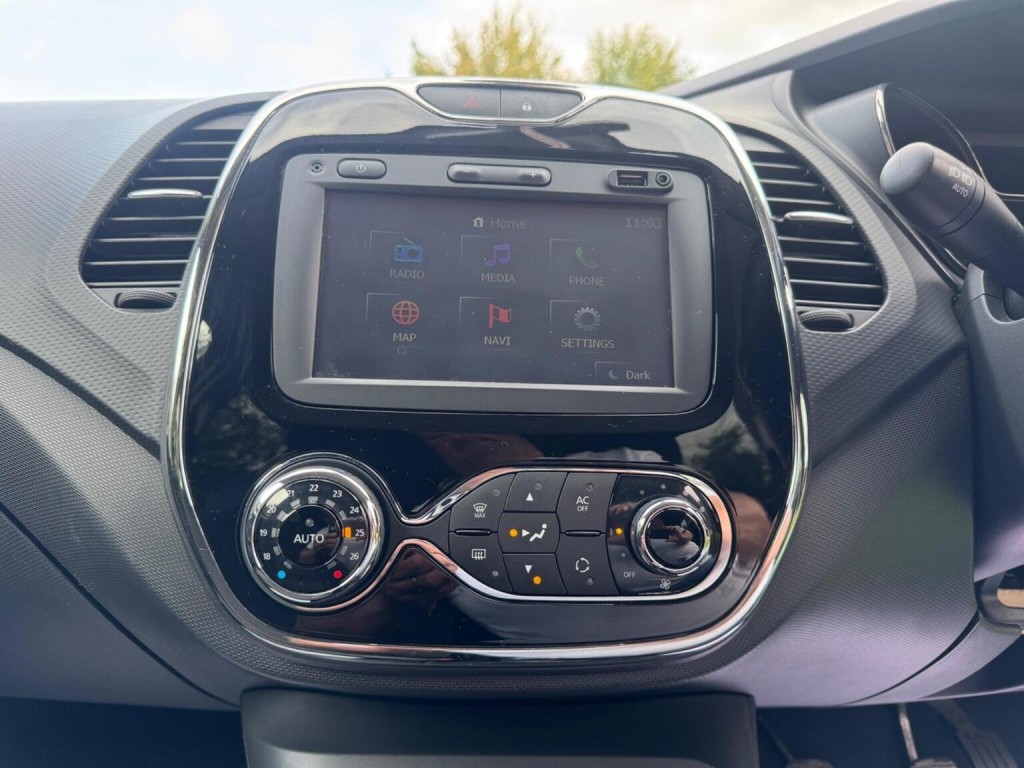 RENAULT CAPTUR 0.9 TCe ENERGY Dynamique S MediaNav Euro 5 (s/s) 5dr 2014