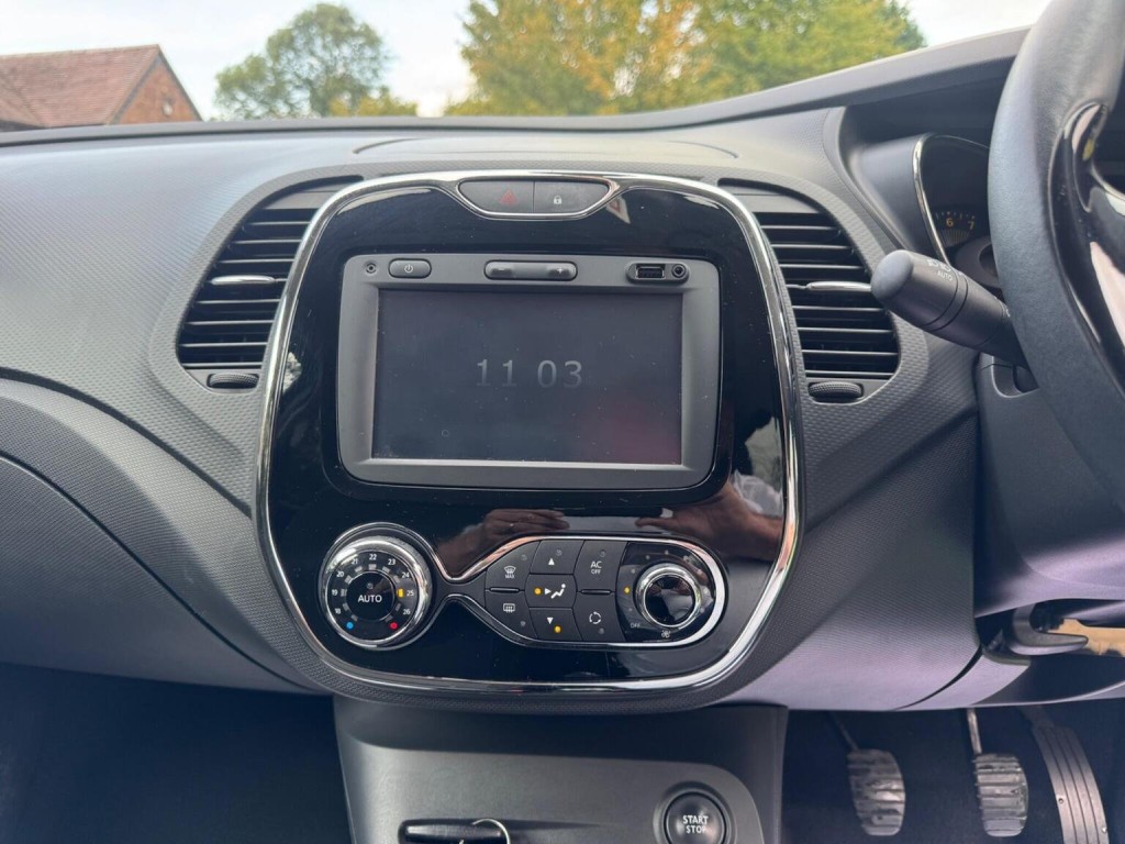 RENAULT CAPTUR 0.9 TCe ENERGY Dynamique S MediaNav Euro 5 (s/s) 5dr 2014