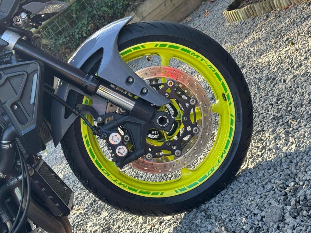 YAMAHA MT-10 1000 Hyper-naked Euro 4 2016