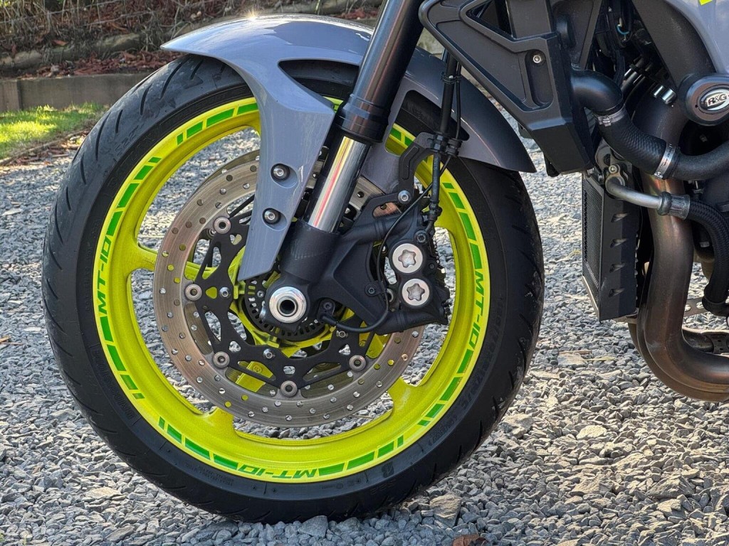 YAMAHA MT-10 1000 Hyper-naked Euro 4 2016