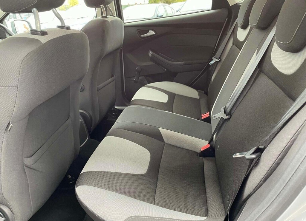 FORD FOCUS 1.0T EcoBoost Zetec Euro 5 (s/s) 5dr 2014