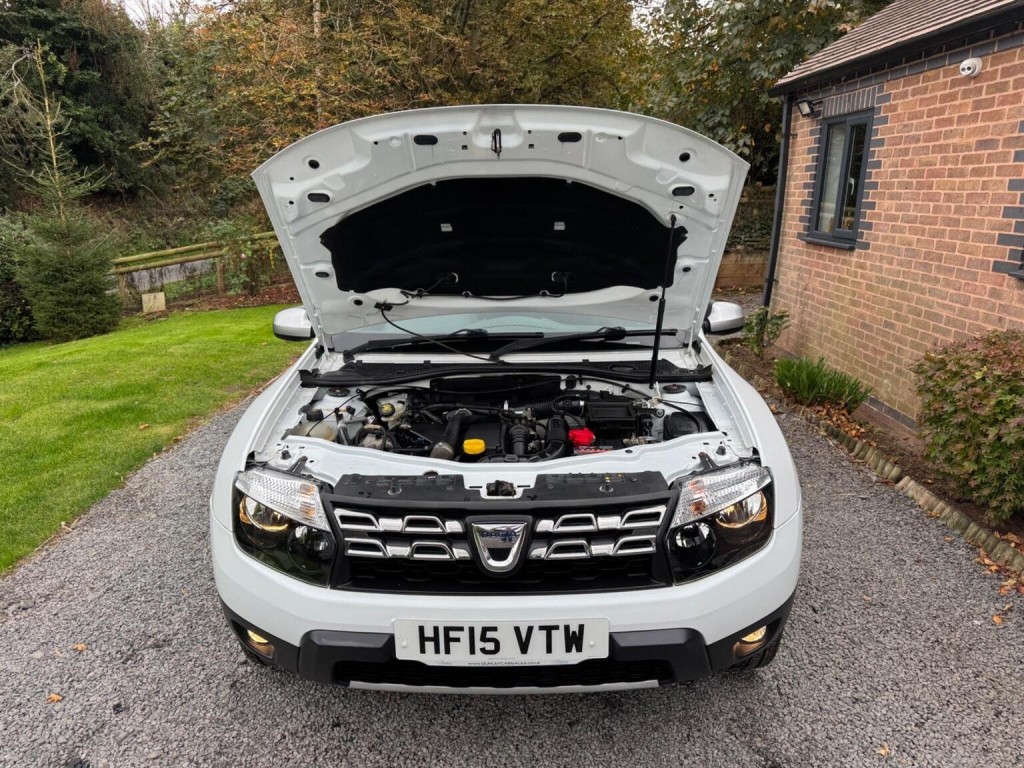 DACIA DUSTER 1.5 dCi Laureate 4WD Euro 5 5dr 2015