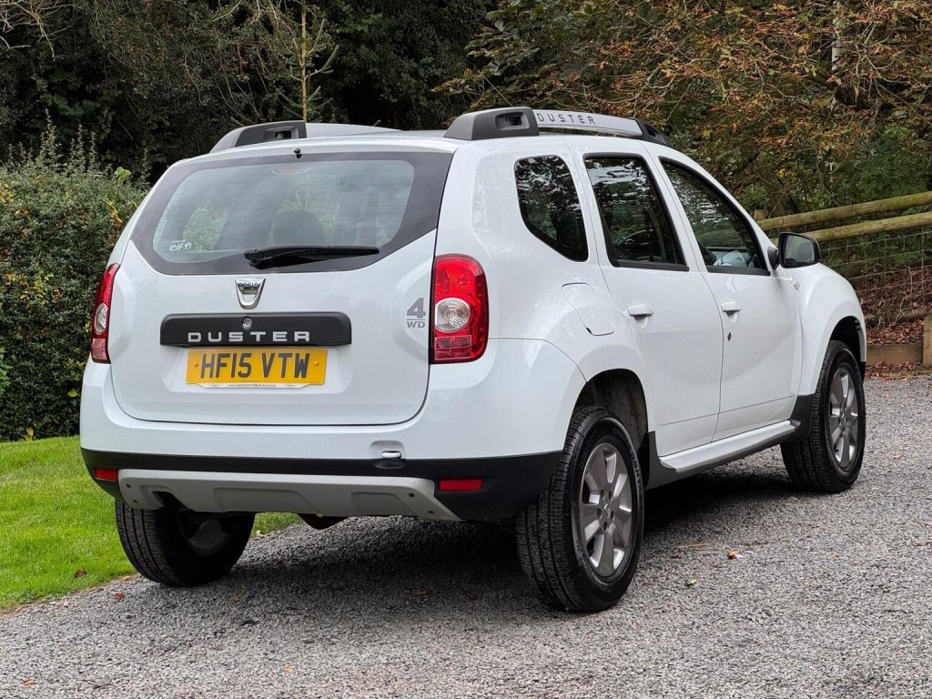DACIA DUSTER 1.5 dCi Laureate 4WD Euro 5 5dr 2015