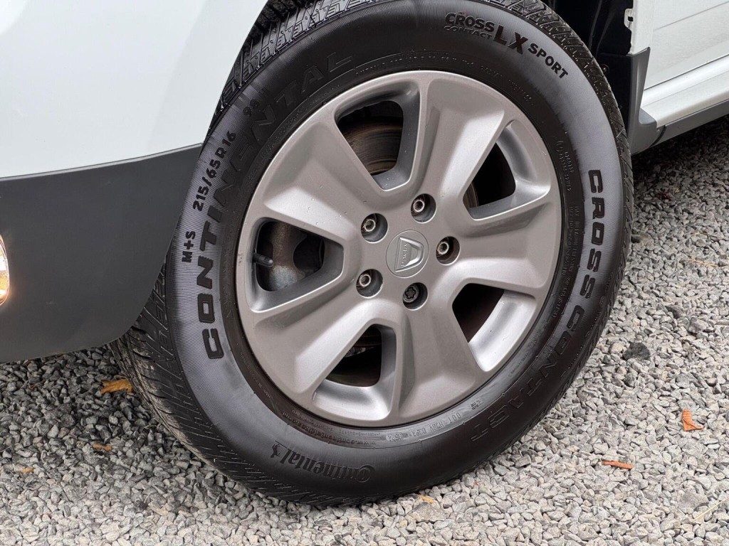 DACIA DUSTER 1.5 dCi Laureate 4WD Euro 5 5dr 2015
